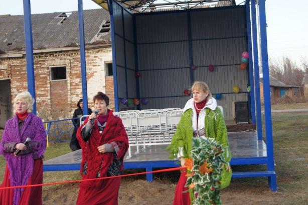 открытие концертной площадки и детского городка