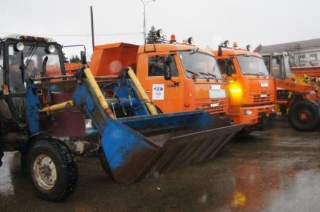 Плановый смотр снегоуборочной и другой специальной техники