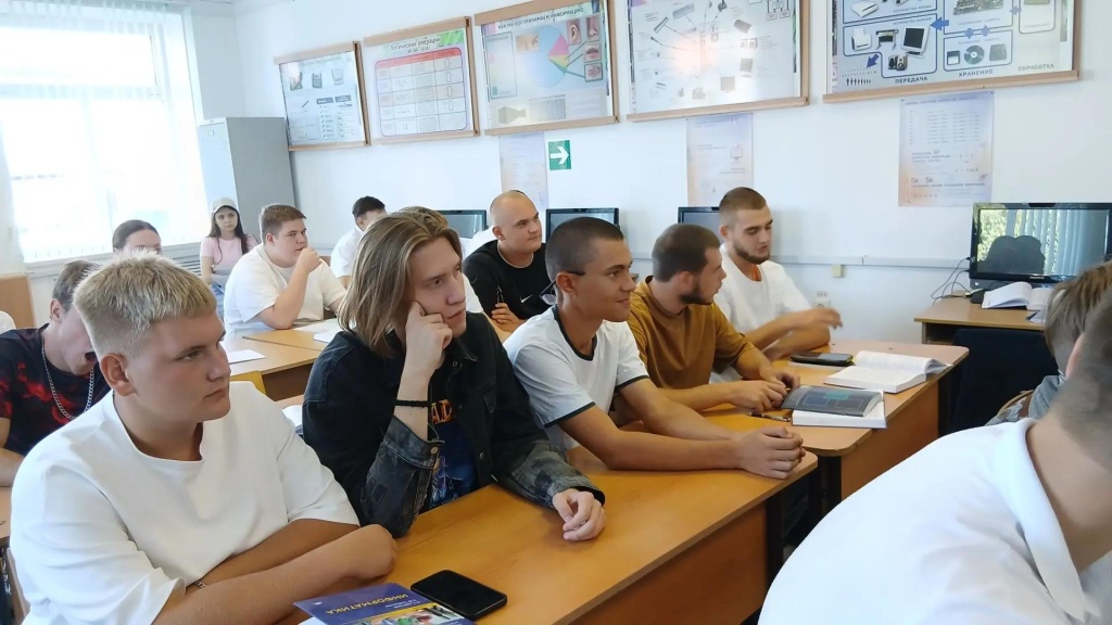 Будущее начинается с выбора: студенты Ванновского техникума узнали всё о выборах!
