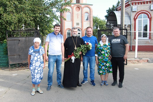 Евгений Ильин поздравил настоятеля Свято-Покровского храма с днем рождения