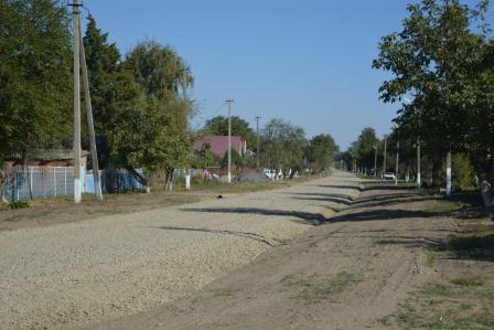 В Новопеховском по улице Волкова отремонтировали дорогу
