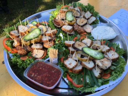 Фестиваль шашлыка проходит в Тбилисской