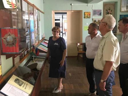 Депутат Госдумы провел рабочий день в Тбилисском районе