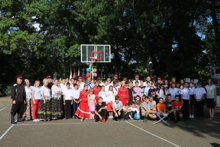 В Тбилисском районе проходит многодневный поход для казачат