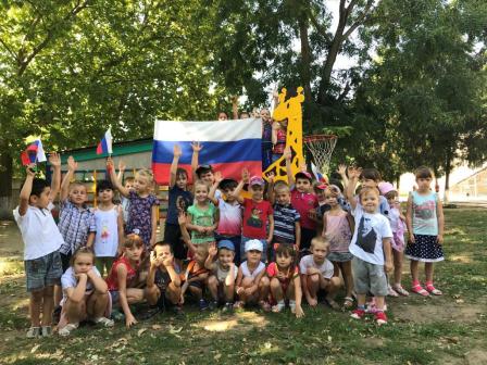 В Тбилисском районе с размахом отмечают День флага России