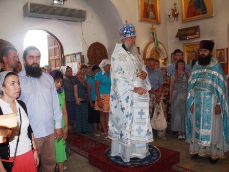 Преосвященнейший Стефан провел службу в тбилисском храме