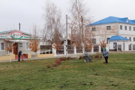  В станице Тбилисской ведутся работы по благоустройству