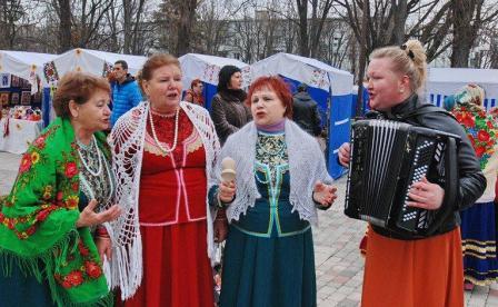 Тбилисские артисты выступили на Александровском бульваре