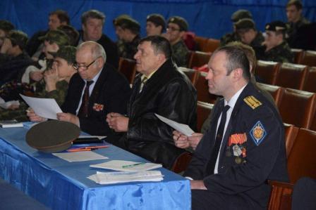 Тбилисская молодежь показала умения в строевом марше