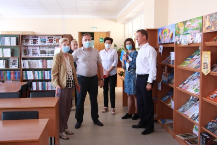 Депутат ЗСК провел рабочий день в Тбилисском районе