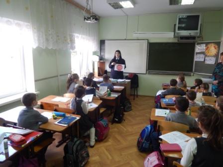 Ученикам пятой школы напомнили о правилах дорожного движения