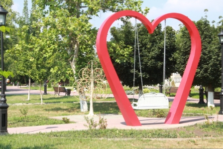 Парк станицы Тбилисской отмечает 70-летний юбилей