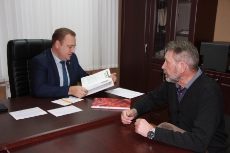 Глава района провел прием граждан