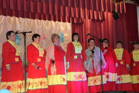 Евгений Ильин поздравил работников культуры