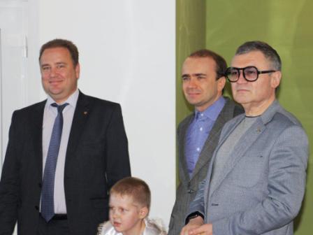 Каспийский Трубопроводный Консорциум вручил 340 подарков маленьким тбилисцам