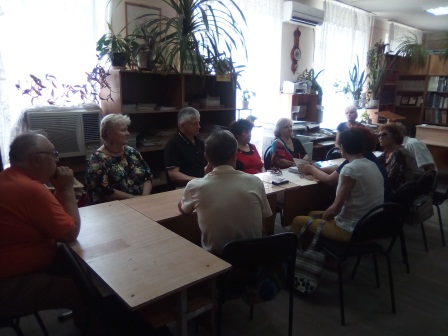 В районной библиотеке прошло заседание поэтического клуба