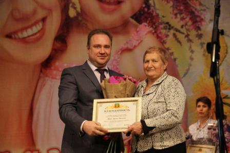 В Тбилисском районе поздравляют женщин с праздником