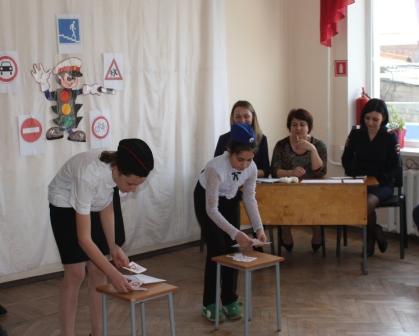 «Мисс ГИБДД» выбрали в пятой школе