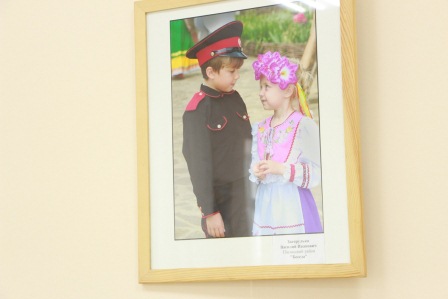 В Тбилисском районе открылась фотовыставка «Земля и люди»