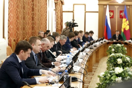В Краснодаре под руководством главы края прошло заседание комиссии по противодействию незаконному обороту промышленной продукции