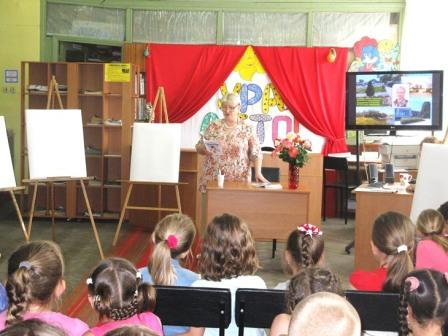 Детская библиотека провела встречу с поэтом и художником – Ольгой Святославовной Терентьевой