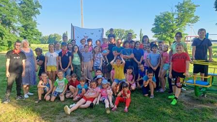 На детской площадке говорили о здоровом образе жизни