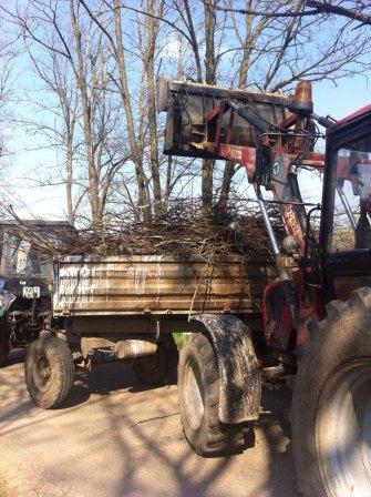 В поселке Октябрьском провели большой субботник