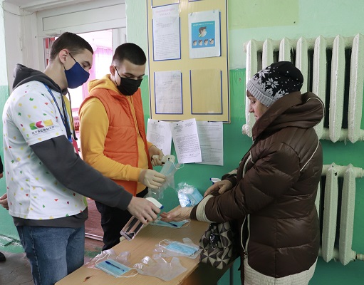Продолжается голосование на досрочных выборах главы Песчаного сельского поселения Тбилисского района