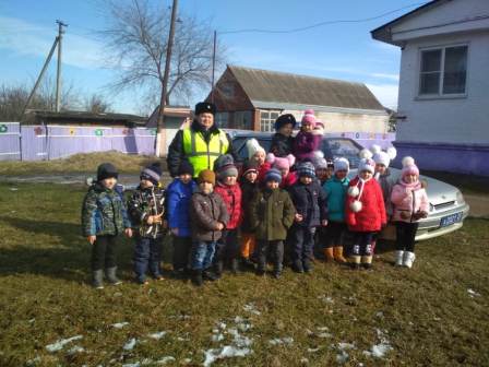 Дошколятам рассказали о ПДД