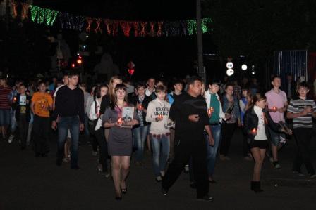 шествие со свечами
