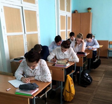 Школьники хутора Северин написали письма ветеранам