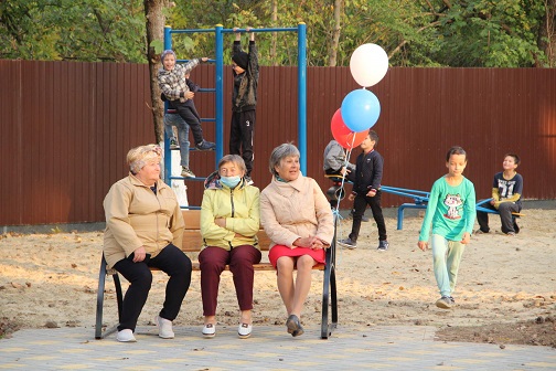 В Тбилисском районе благоустроили сквер