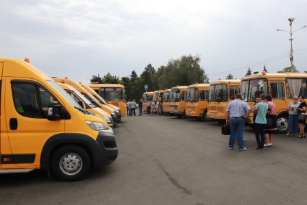 В Тбилисском районе проверили школьные автобусы