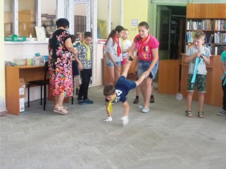 в тбилисской центральной детской библиотеке 