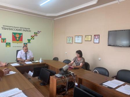 В Тбилисском районе проведено заседание районной трехсторонней комиссии