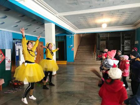 Маленьких ловлинцев порадовала игровая программа