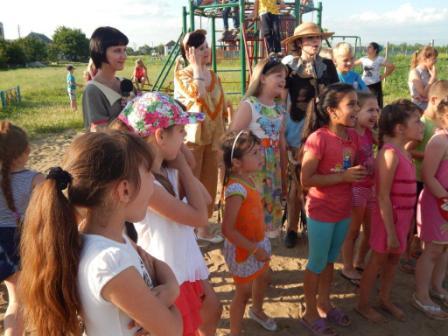 На игровых площадках