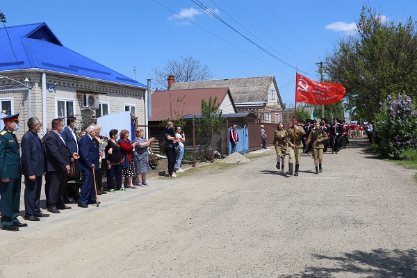 Для тбилисских ветеранов организовали парады Победы
