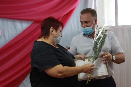 В Тбилисском районе работников торговли поздравили с профессиональным праздником