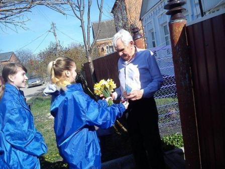 Тбилисские волонтеры поздравили ветерана ВОв с днем рождения