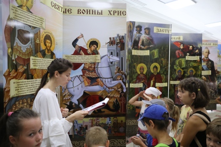 В Тбилисской проходит выставка "Небесные покровители земного воинства"