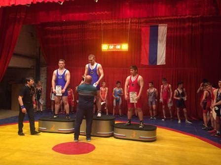 Тбилисцы завоевали призовые места в Открытом первенстве по вольной борьбе в Славянском районе