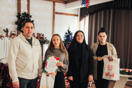 В Тбилисском районе наградили волонтеров