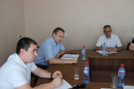 Работу молодых депутатов обсудили в Тбилисском районе