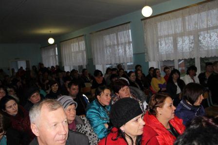 Евгений Ильин принял участие в общешкольном родительском собрании