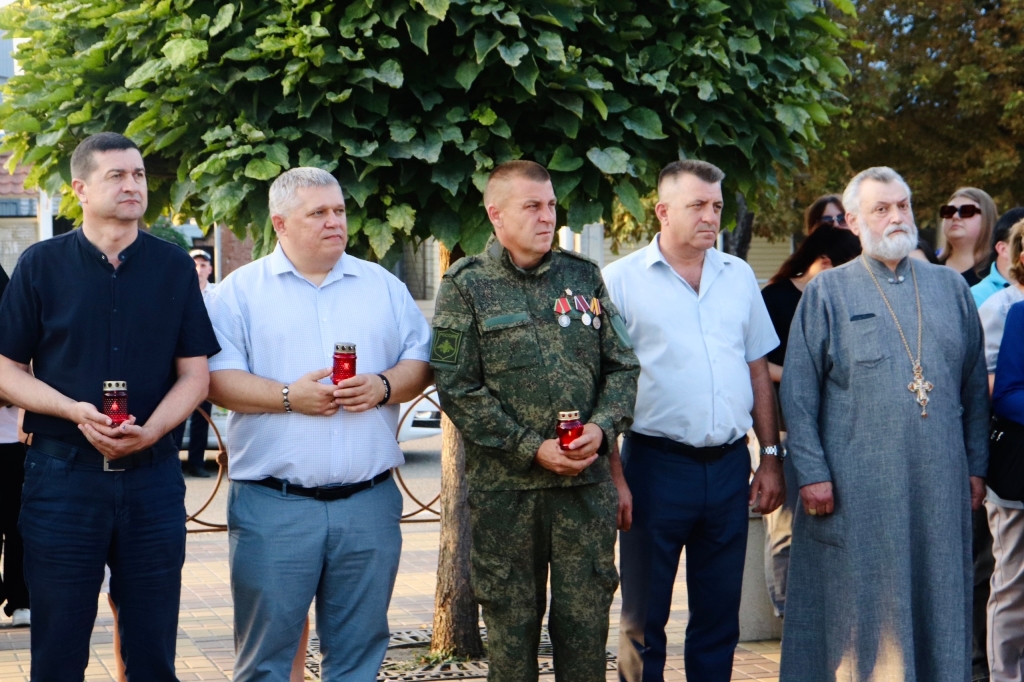 В Тбилисском районе состоялось памятное мероприятие, приуроченное ко Дню солидарности в борьбе с терроризмом