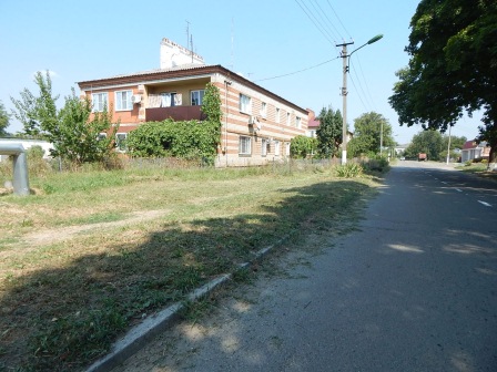 Сотрудники МАУ «Радуга» наводят порядок