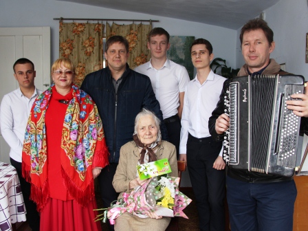 В Тбилисском районе участниц войны женщин-героев поздравили с Международным женским днем