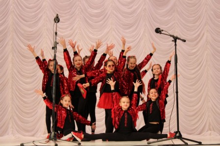 Творческие коллективы Тбилисского района подтвердили высокие звания