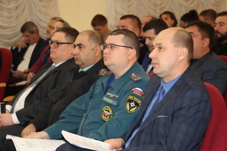 В Тбилисском районе готовятся к проведению новогодних праздников